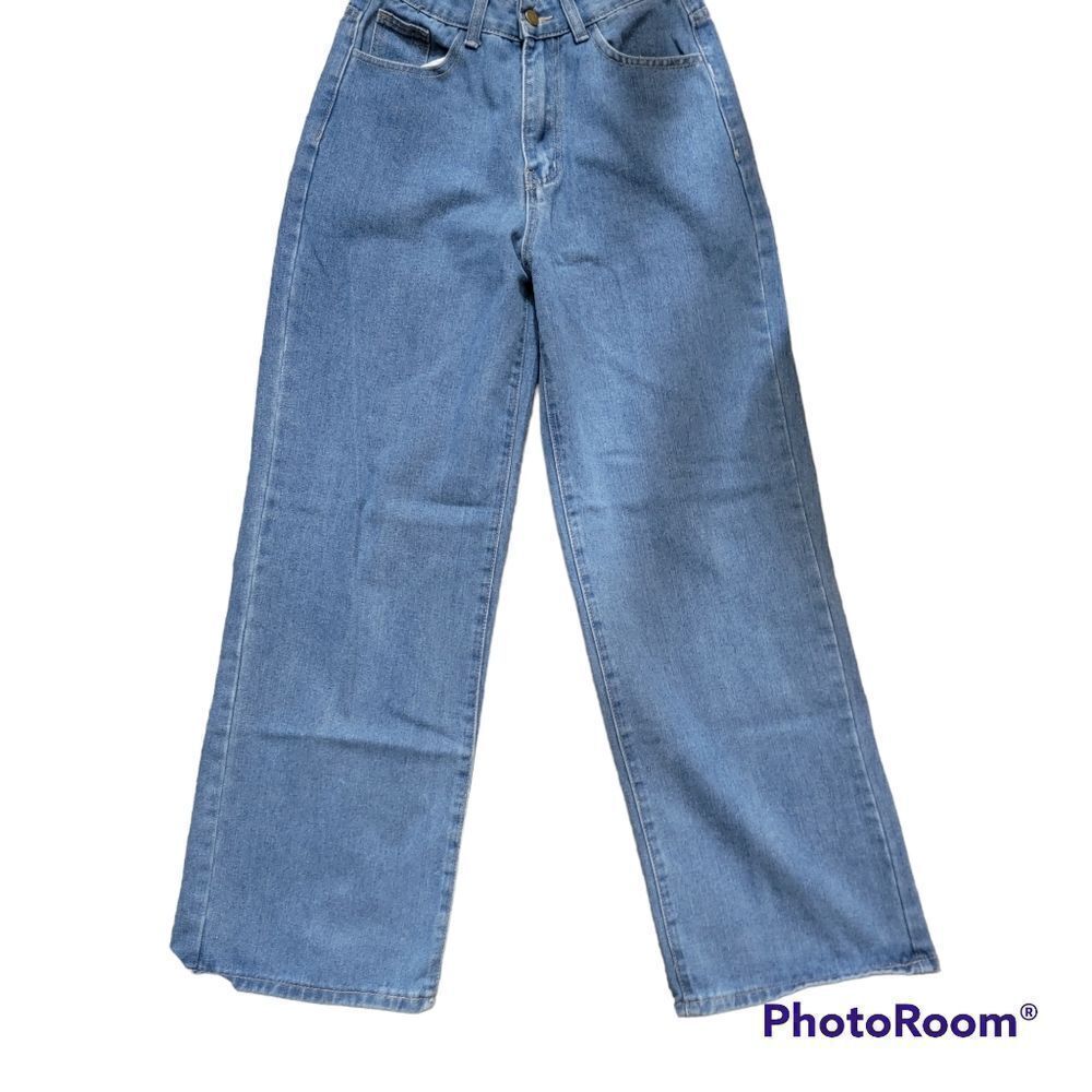 Shein High Rise Wide Leg Jeans. Size S.